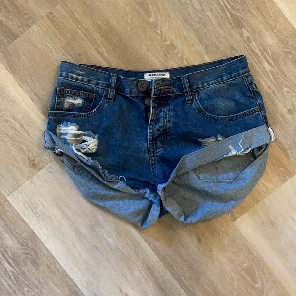 One teaspoon shorts